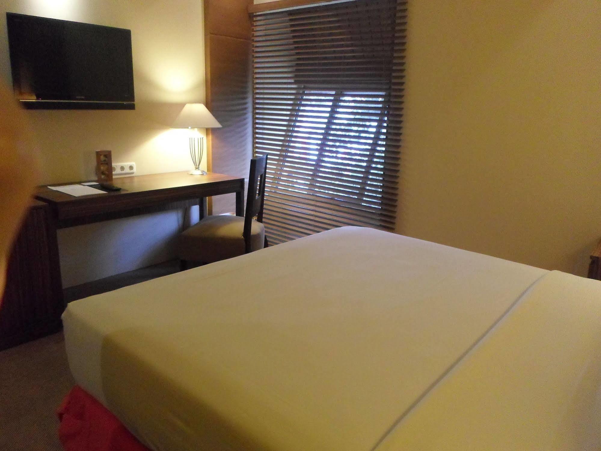 Hotel Mutiara Malioboro Джокякарта Екстериор снимка