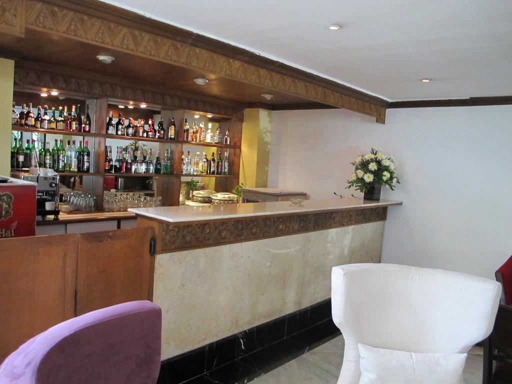 Hotel Mutiara Malioboro Джокякарта Екстериор снимка